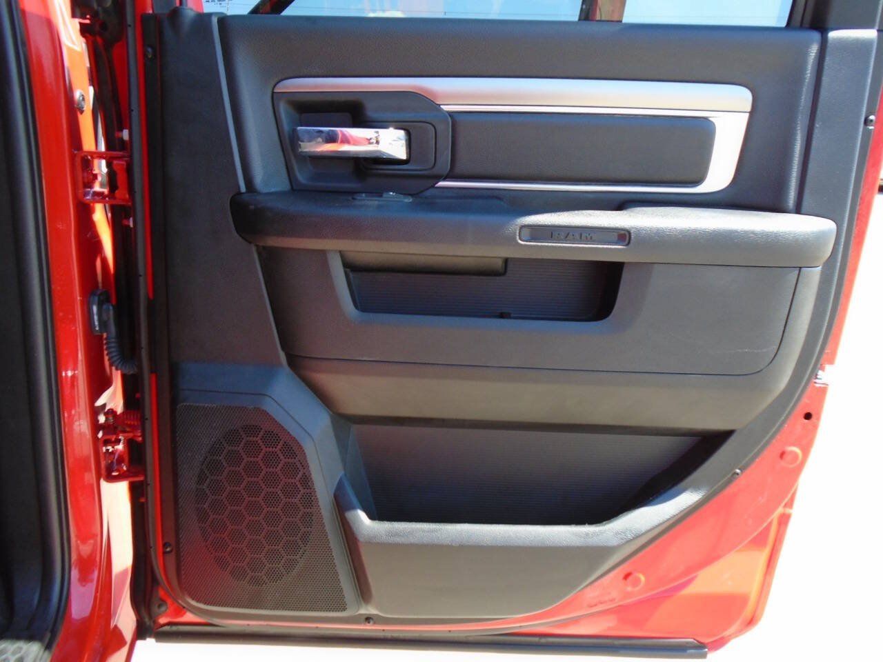 Used 2024 RAM 1500 Warlock RWD image 26