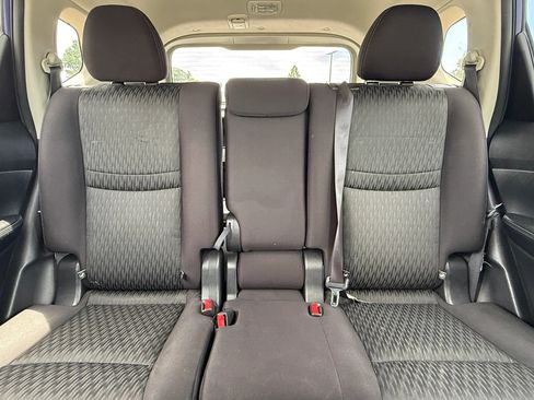 Used 2018 Nissan Rogue SV AWD/4WD image 22