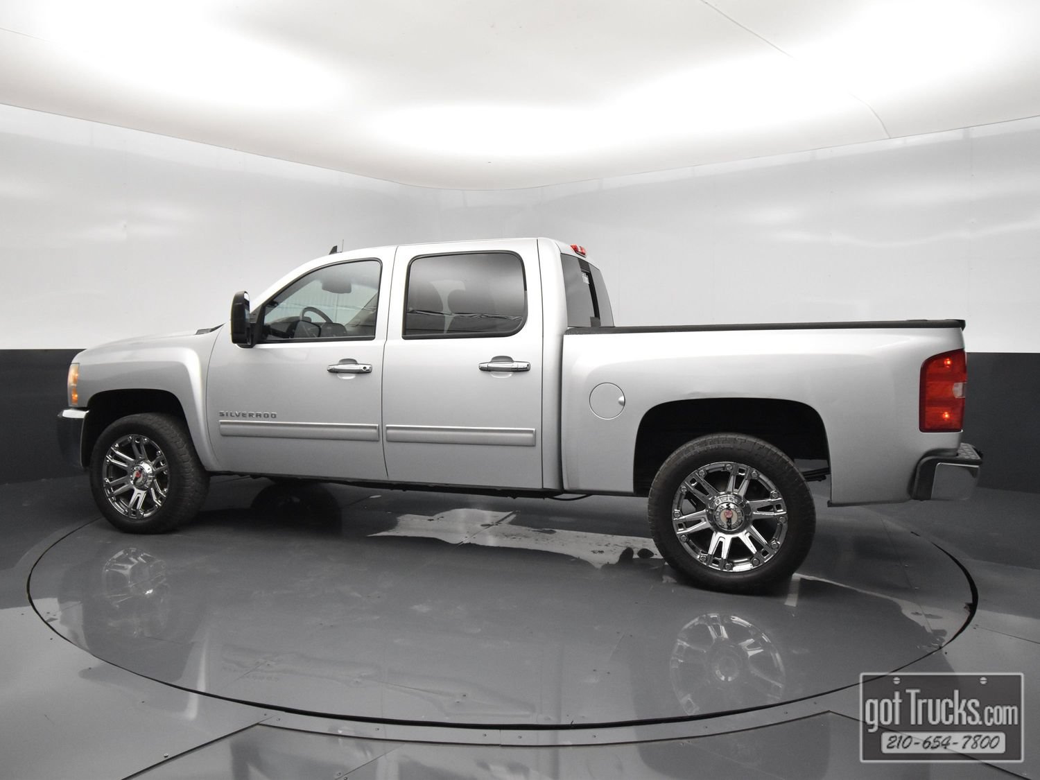 Used 2013 Chevrolet Silverado 1500 LT w/ All-Star Edition AWD/4WD image 3