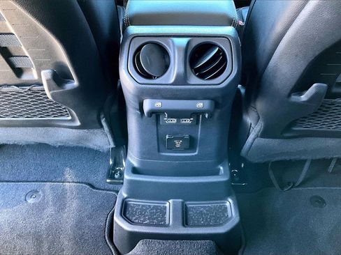Certified 2021 Jeep Wrangler Unlimited Rubicon image 16