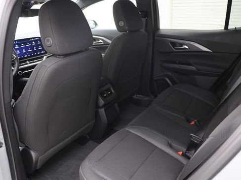 Used 2026 Chevrolet Equinox EV LT w/ Comfort Package image 11