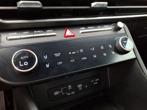 Certified 2025 Hyundai Sonata Limited FWD image 20