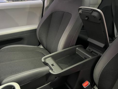 Used 2024 Hyundai Ioniq 5 SEL image 31