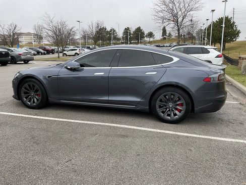 Used 2020 Tesla Model S Performance image 4
