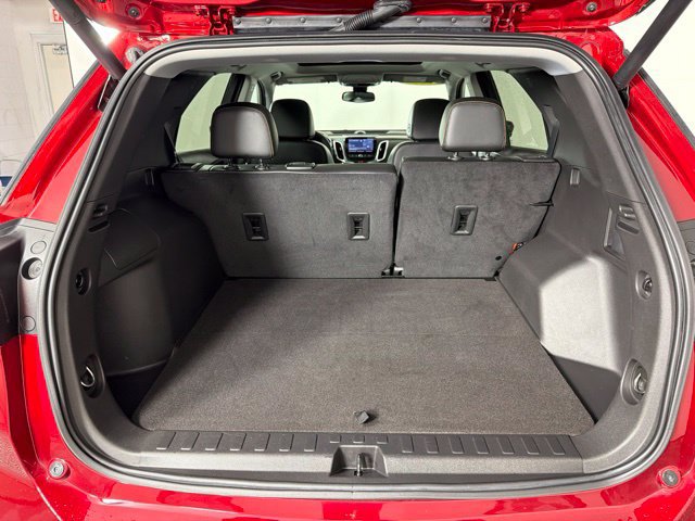 Used 2023 Chevrolet Equinox Premier AWD/4WD image 20