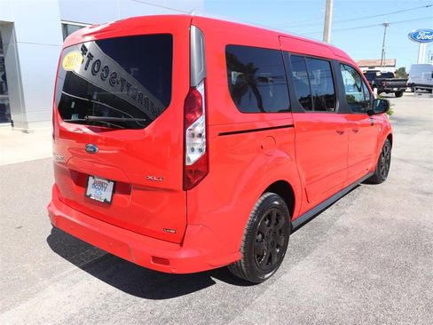 Certified 2018 Ford Transit Connect XLT image 11