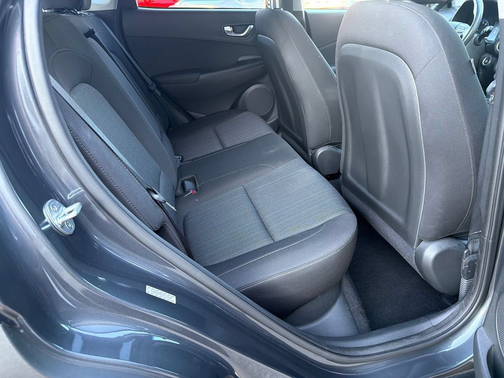 Used 2022 Hyundai Kona SEL w/ Convenience Package FWD image 15