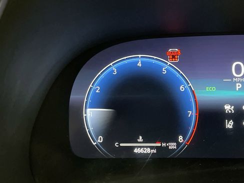 Used 2024 Toyota Highlander Platinum image 15