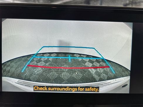 Used 2023 Toyota Highlander L image 23