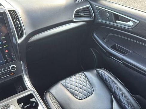 Used 2024 Ford Edge Titanium image 27