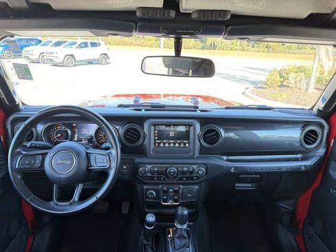 Used 2021 Jeep Wrangler Unlimited Sport image 14