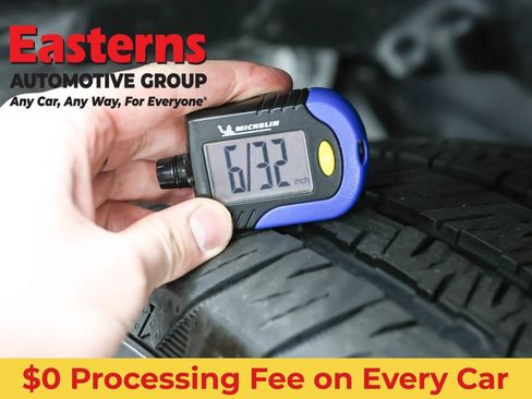 Used 2025 Jeep Wrangler Unlimited Sahara AWD/4WD image 23