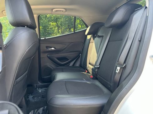 Used 2022 Buick Encore Preferred w/ Safety Package AWD/4WD image 17