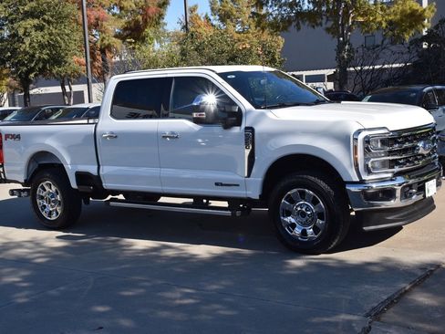 Used 2024 Ford F250 Lariat w/ Chrome Package image 5