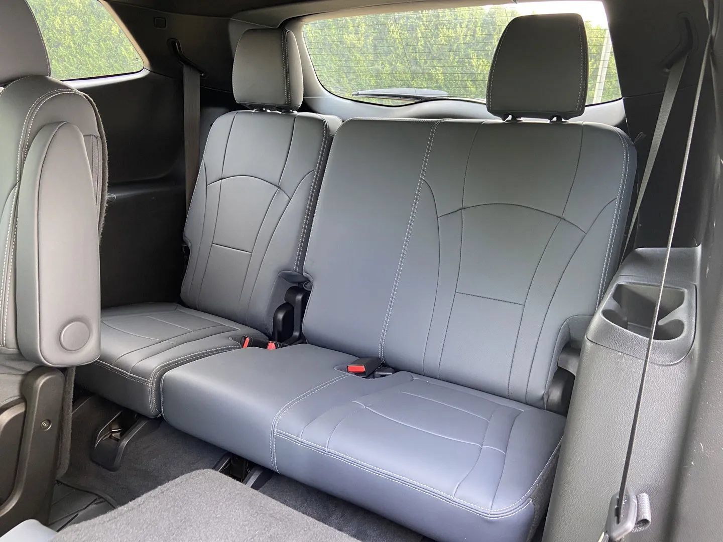 Used 2023 Buick Enclave Essence AWD/4WD image 25
