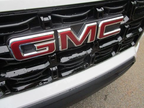 New 2026 GMC Canyon Elevation image 20