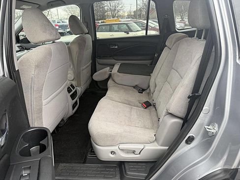 Used 2021 Honda Pilot EX image 12