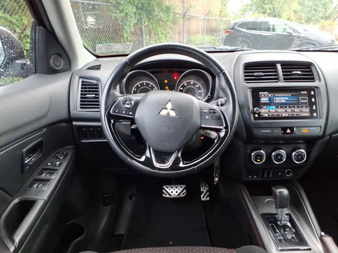 Used 2019 Mitsubishi Outlander Sport LE FWD image 13
