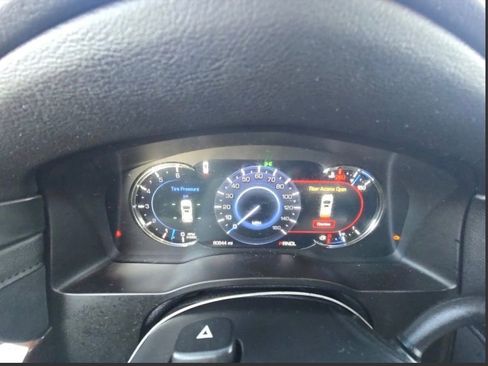 Used 2019 Cadillac Escalade ESV Luxury AWD/4WD image 5