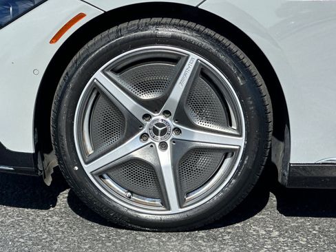 Used 2024 Mercedes-Benz EQE 500 4MATIC Sedan image 10