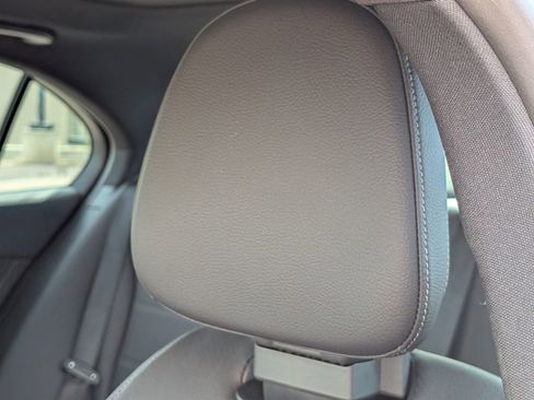 Used 2025 Mercedes-Benz C 300 4MATIC Sedan image 13