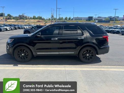 Used 2017 Ford Explorer Limited AWD/4WD image 4