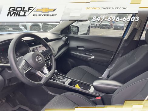 Used 2024 Nissan Kicks SV FWD image 14
