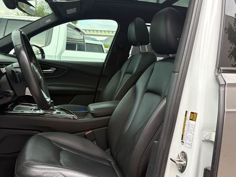 Used 2018 Audi Q7 3.0T Prestige w/ Prestige Package AWD/4WD image 31