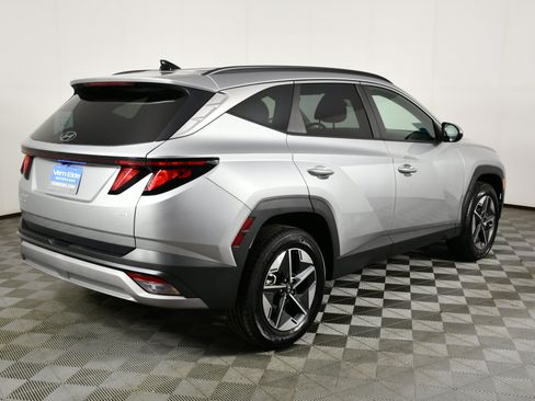 Used 2025 Hyundai Tucson SEL AWD/4WD image 6