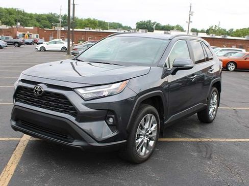 Used 2023 Toyota RAV4 XLE Premium AWD/4WD image 2