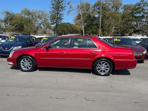 Used 2011 Cadillac DTS Luxury image 12