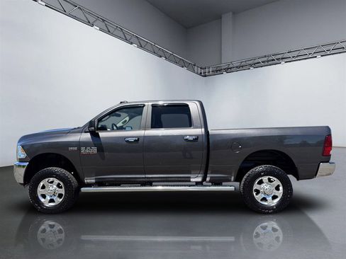 Used 2018 RAM 2500 Big Horn AWD/4WD image 2