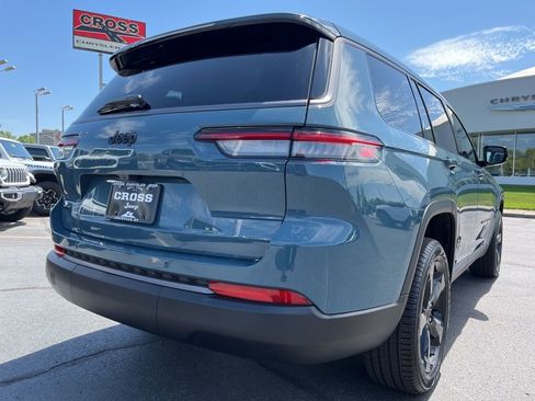 New 2026 Jeep Grand Cherokee L Limited w/ Limited Altitude Package AWD/4WD image 43
