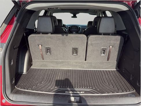 Used 2018 Chevrolet Traverse Premier w/ LPO, 'HIT The Road' Package AWD/4WD image 10