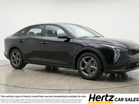 Used 2025 Kia K4 FWD image 1