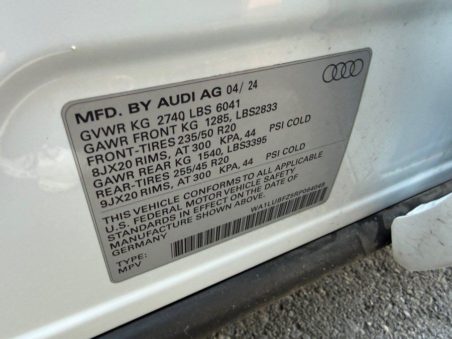 Used 2024 Audi Q4 e-tron Premium Plus w/ Premium Plus AWD/4WD image 52