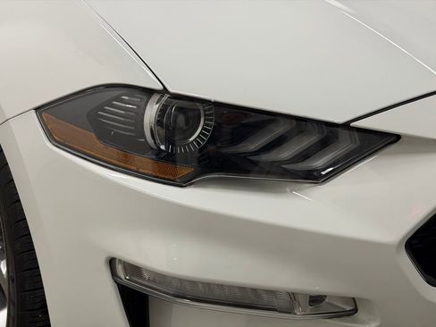 Used 2018 Ford Mustang GT Premium image 16