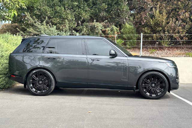 Used 2024 Land Rover Range Rover Long Wheelbase SE AWD/4WD image 6