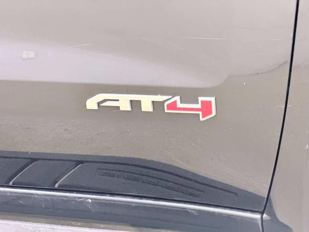 Used 2021 GMC Sierra 1500 AT4 w/ AT4 Premium Package AWD/4WD image 5