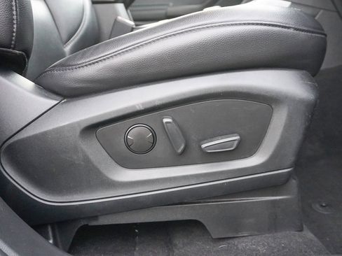 Used 2020 Ford Explorer XLT w/ Equipment Group 202A image 39