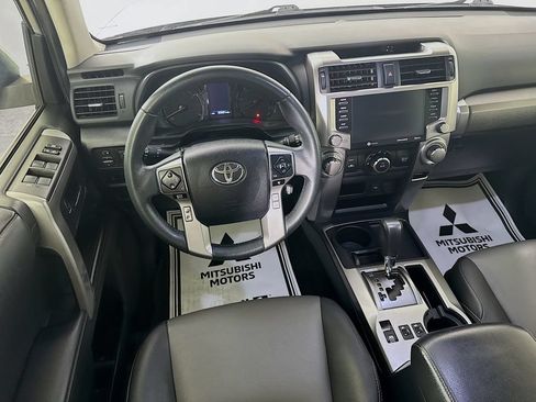 Used 2021 Toyota 4Runner SR5 Premium w/ Moonroof Package RWD image 24