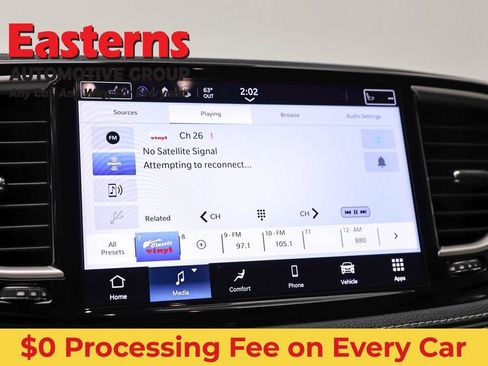 Used 2023 Chrysler Pacifica Touring-L FWD image 18