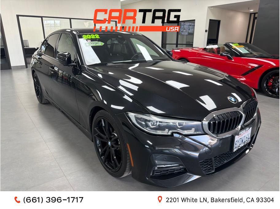 Used 2022 BMW 330i Sedan w/ M Sport Package RWD image 1