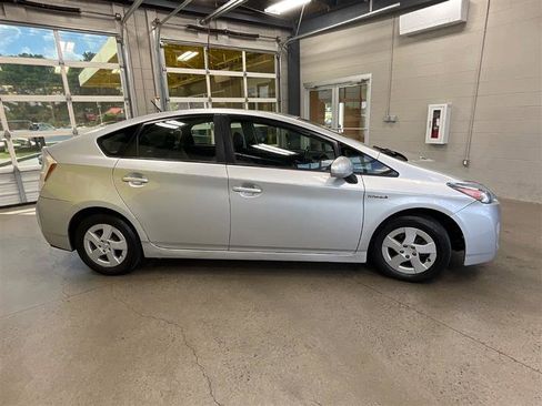 Used 2011 Toyota Prius Four FWD image 6