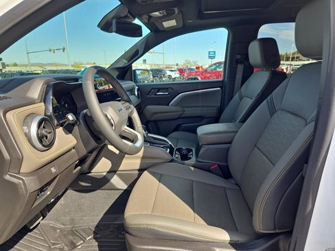 Certified 2025 Chevrolet Colorado ZR2 w/ Technology Package image 9