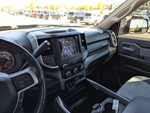 Used 2020 RAM 2500 Big Horn w/ Level 1 Equipment Group AWD/4WD image 20
