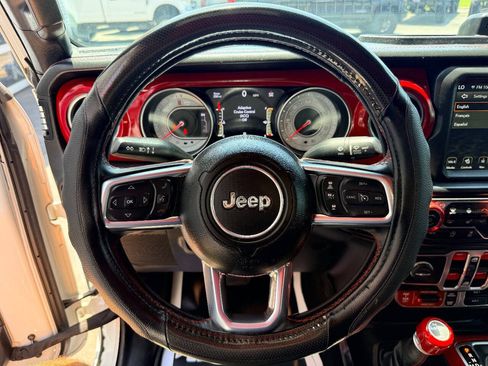Used 2020 Jeep Gladiator Rubicon AWD/4WD image 24