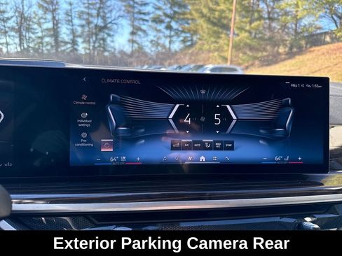 Used 2025 BMW X7 xDrive40i image 22