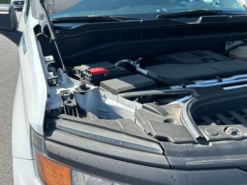 Certified 2023 Chevrolet Silverado 1500 Custom AWD/4WD image 42