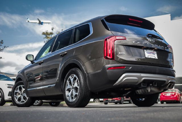 Used 2020 Kia Telluride EX AWD/4WD image 2